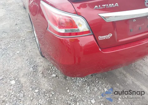 2015 Nissan Altima 2.5 Sv из США, поврежденный, VIN 1N4AL3AP1FC160359